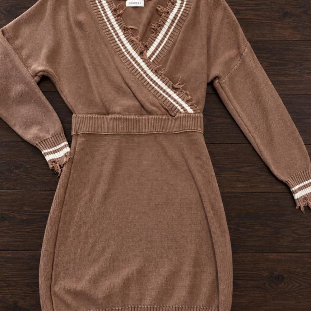 Promesa size small sweater dress